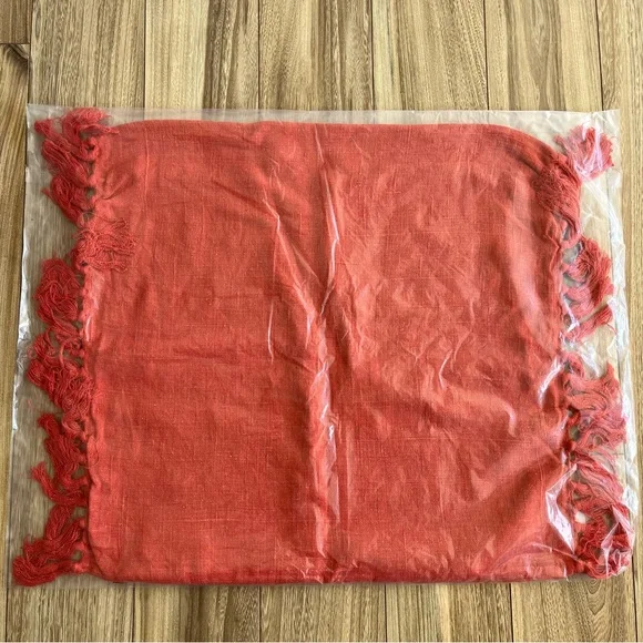 Set of 2 - NWT Serena & Lily Mendocino Pillow in Lobster - Picture 2 of 2